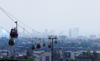 Contaminación, incendio y taxis por apps caros se vivieron en la metrópoli