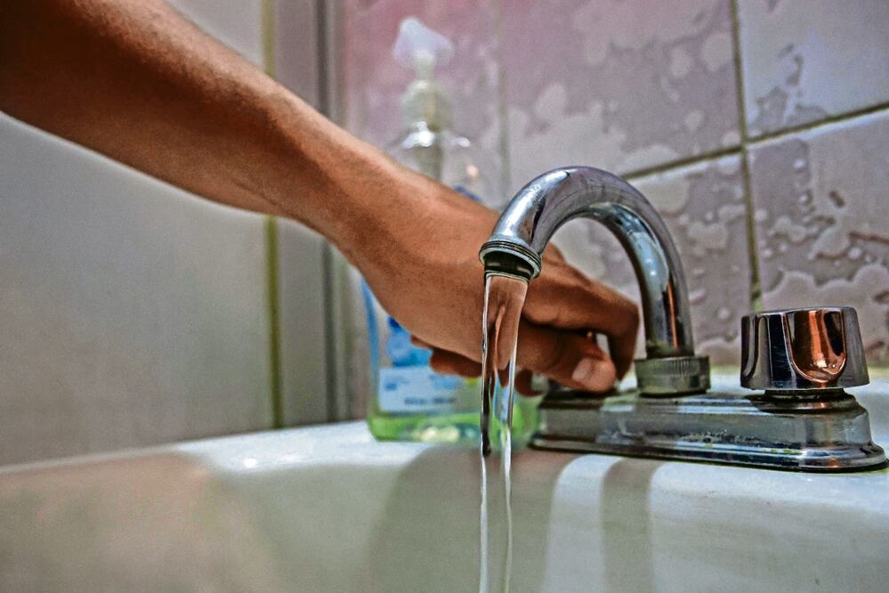 Quedó reestablecido el suministro de agua en 14 municipios del Edomex. (Foto: especial)
