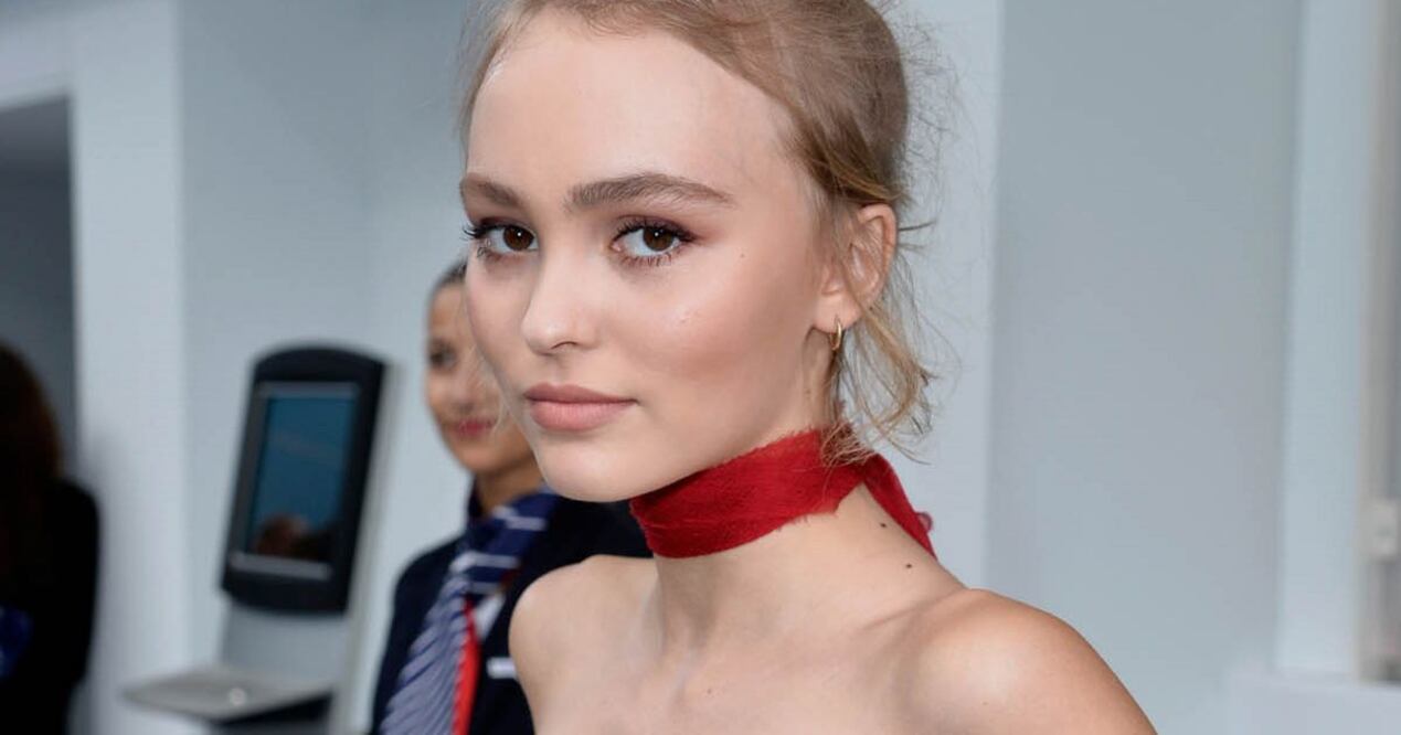 Lily-Rose Depp en la campaña de gafas de sol Pearl de Chanel