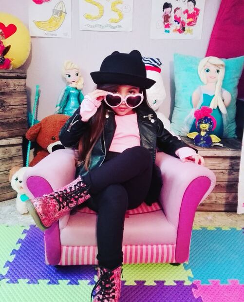 Su naturalidad la colocó en el gusto del público. Desde los cinco años demostró que lo suyo es estar frente a las cámaras.