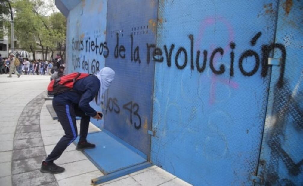 Marcha de Ayotzinapa, minuto a minuto