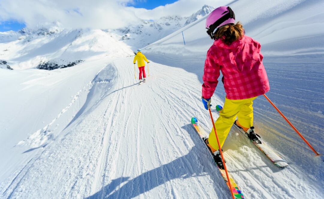 Diviértete aprendiendo a esquiar en la nieve o haciéndolo como todo un profesional. (Foto: iStockPhoto)