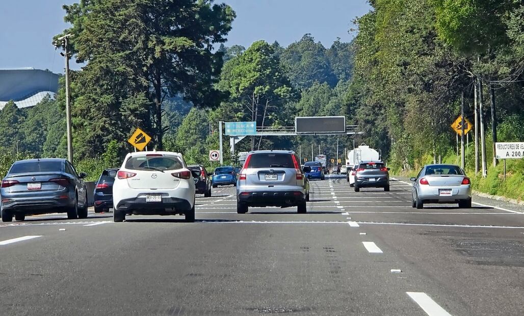El programa Hoy No Circula es obligatorio y se lleva a cabo conforme al calendario de la Sedema. Foto: Alma Rodríguez/EL UNIVERSAL
