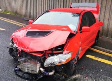 Hombre gana un Mitsubishi especial en un concurso y lo destruye al día siguiente