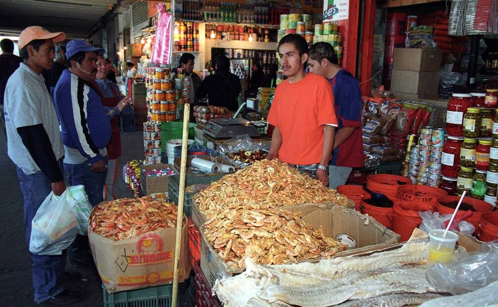 Por el contrario, donde se mostraron más pesimistas fue en cómo cree que será su situación económica dentro de 12 meses, respecto de la actual; y en cómo creen que se comporten los precios en el país en los siguientes 12 meses. Foto: Miguel Espinosa/EL UNIVERSAL.