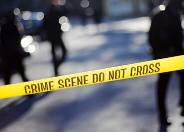 Jóvenes que jugaban a "probar" chalecos antibalas acaban matando a su amigo