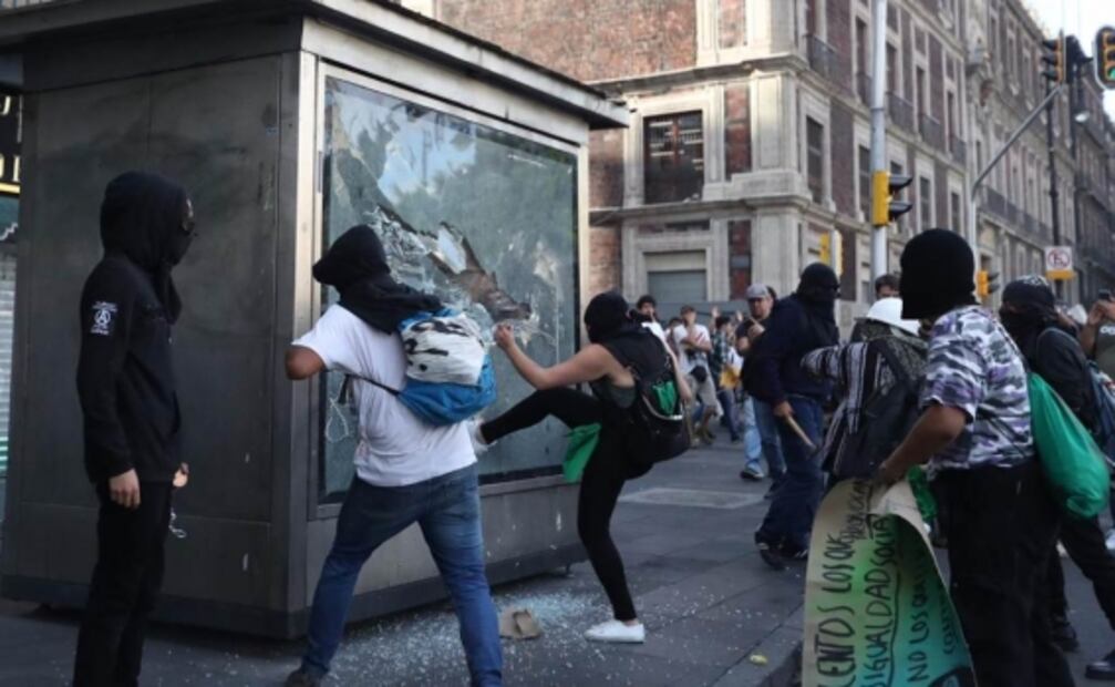 Actos vandálicos desplazan Cinturón de Paz en marcha por 2 de Octubre
