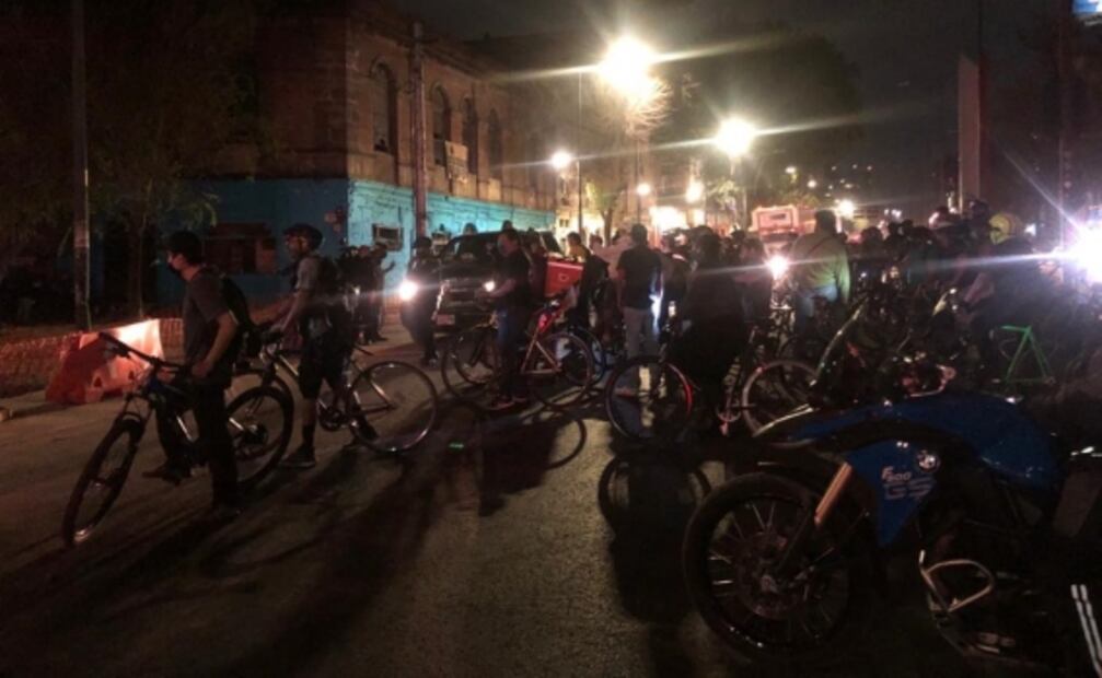 Ciclistas se manifiestan sobre avenida Insurgentes; no se reportan disturbios 