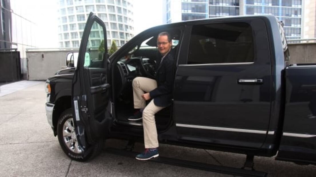 El mexicano que pasó de becario a director en FCA