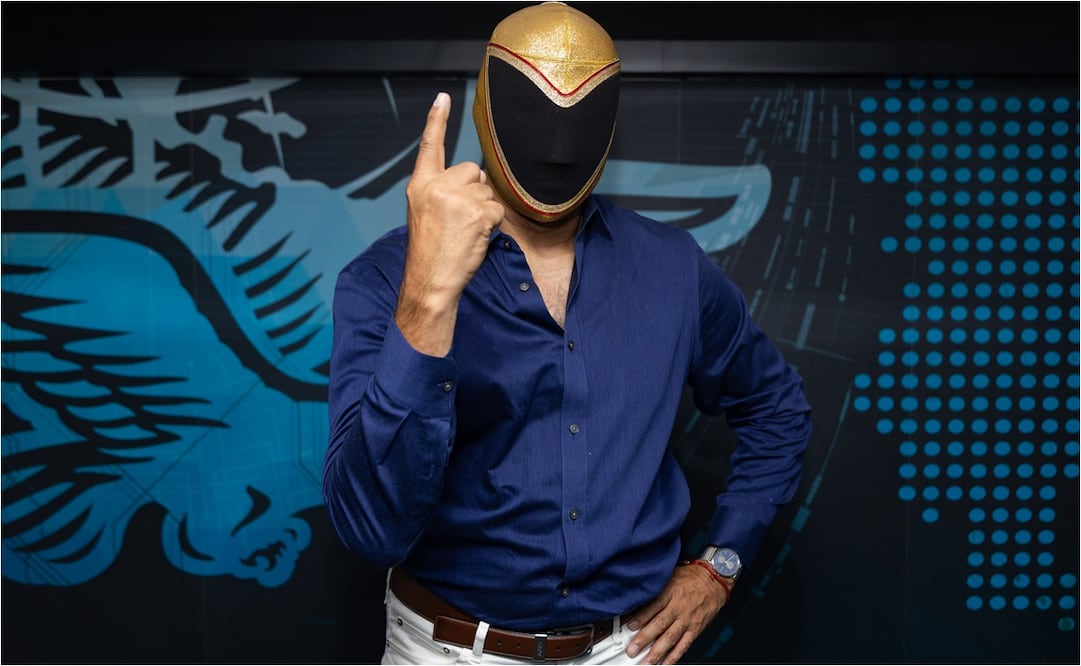 Tinieblas Jr visitó El Gran Diario de México. FOTO: Hugo Salvador/ EL UNIVERSAL