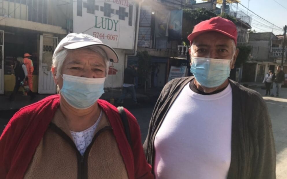 "Gracias a Dios ya hay vacunas", dicen abuelitos tras recibir dosis de refuerzo contra Covid 