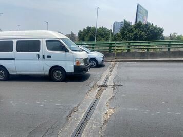 “Son cuencas mortales, sientes cómo vuelas en el auto”; conductores relatan las malas condiciones de autopista México-Pachuca