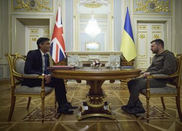 Zelensky remueve a embajador ucraniano en Reino Unido tras críticas por entrega de armas