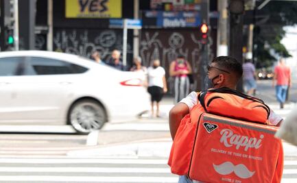 Nueva York dará salario mínimo a repartidores de apps de "delivery" 