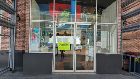 Por adeudos de pagos, cortan agua al centro comercial La Cúspide en Naucalpan