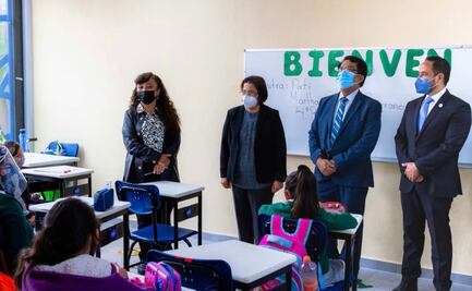 "Ustedes son las estrellas", dice maestra a sus alumnos en comienzo de las clases presenciales en Guanajuato