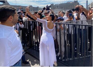 Martí Batres presume clase masiva de ballet: “en el mundo jamás se había dado una clase como esta”