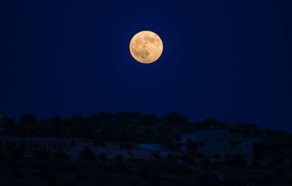 Cuándo se podrá ver la luna azul de agosto 