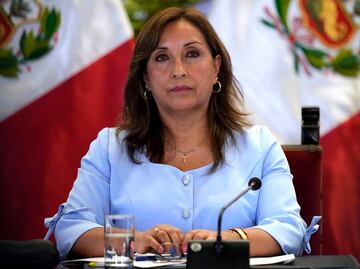 Congresistas presentan moción de vacancia contra la presidenta de Perú, Dina Boluarte