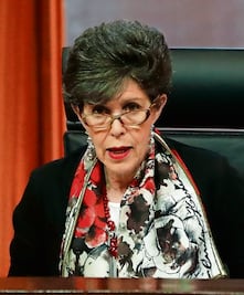 Aprueban acuerdo para hacer sesiones híbridas