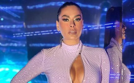 Galilea Montijo sorprende al usar solo unas medias con maxi suéter