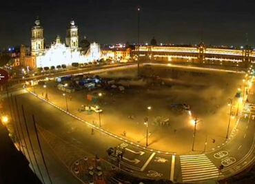 Retiran del Zócalo casas de campaña vacías del Frente Nacional Anti AMLO
