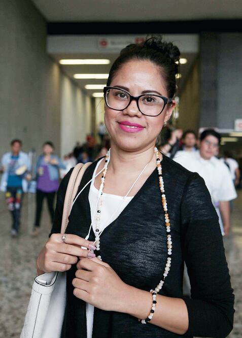 “[No trabajo en] nada qué ver con mi carrera, porque no me dan empleo, porque no tengo experiencia y también por mi edad” Viridiana Soto, egresada de la carrera de Psicología Social (VALENTE ROSAS. EL UNIVERSAL)