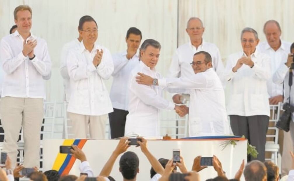 Tras rebelión, van por exlíderes de las FARC