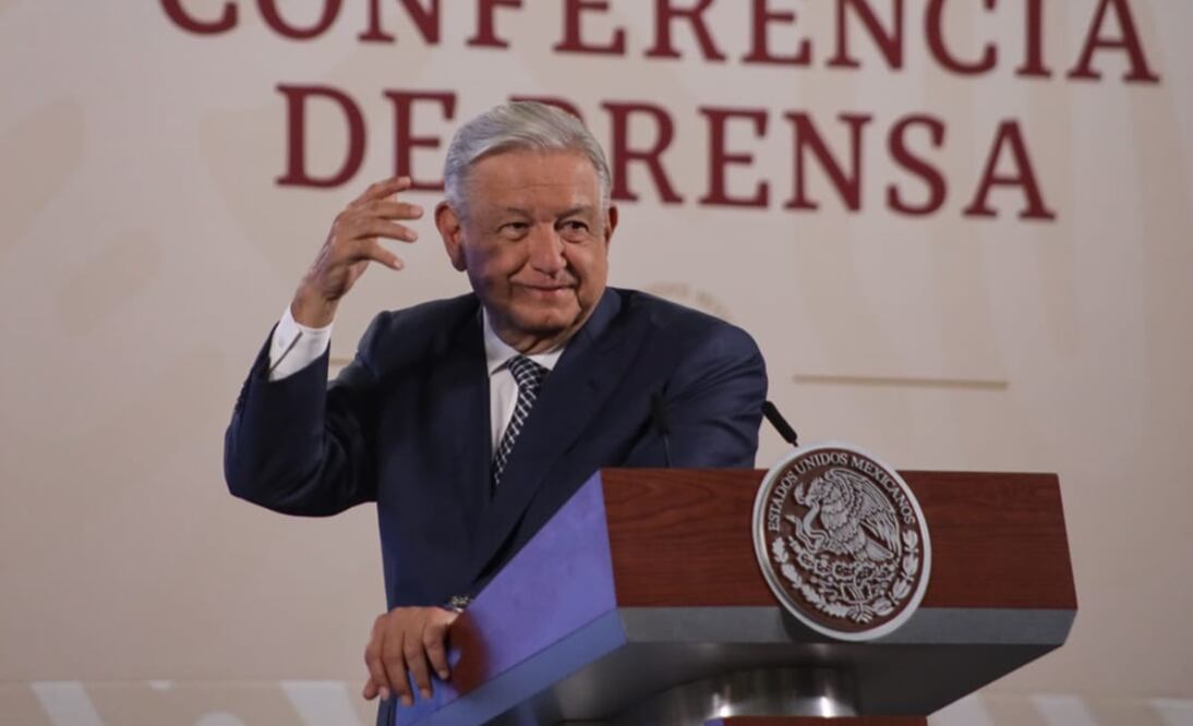 El presidente Andrés Manuel López Obrador advirtió este viernes que los Servidores de la Nación no deben de meterse a apoyar a ninguno de los seis aspirantes presidenciales de Morena. Foto: Hugo Salvador