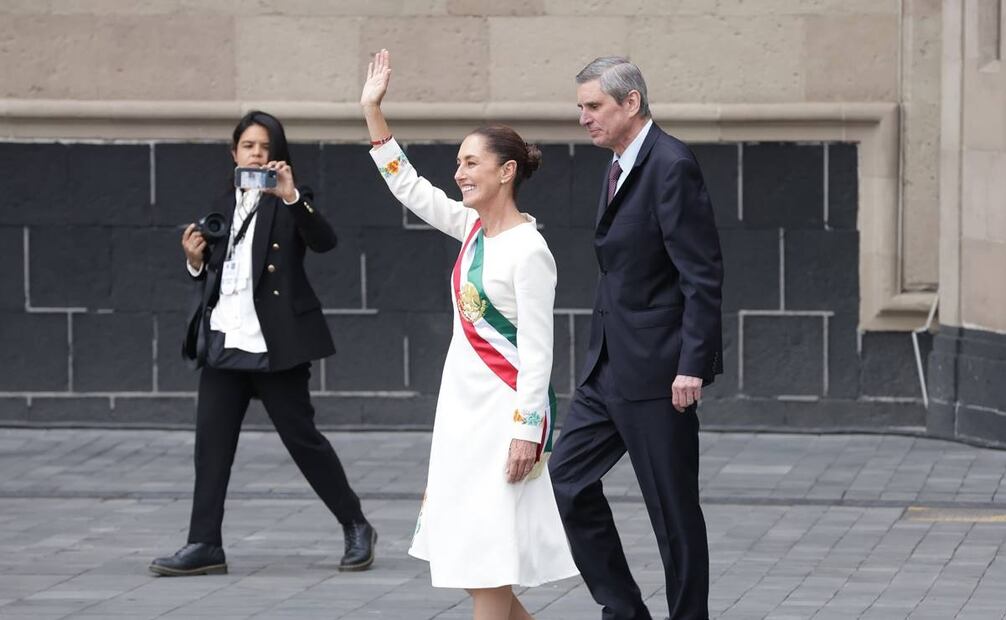 Zócalo de la Ciudad de México, a unas horas de que la presidenta Claudia Sheinbaum Pardo salga para recibir el bastón de mando este martes 1 de octubre del 2024. Foto: Fernanda Rojas. EL UNIVERSAL