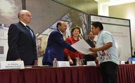 Entregan actas de nacimiento en Braille y lenguas indígenas