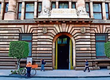Banxico hace el mayor recorte a tasa desde 2020
