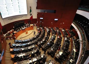 Senadoras se suman al paro nacional de mujeres; ausencia obliga a posponer sesión