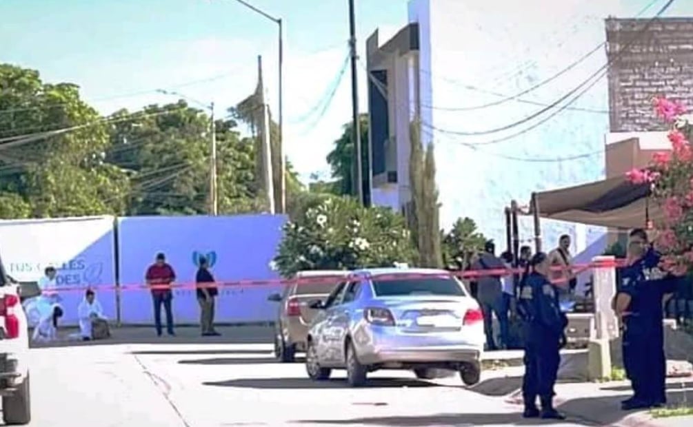 Autoridades de Sonora acordonando la zona del crimen. Foto: Especial