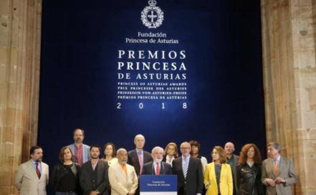 La novelista Fred Vargas, Princesa de las Letras 2018