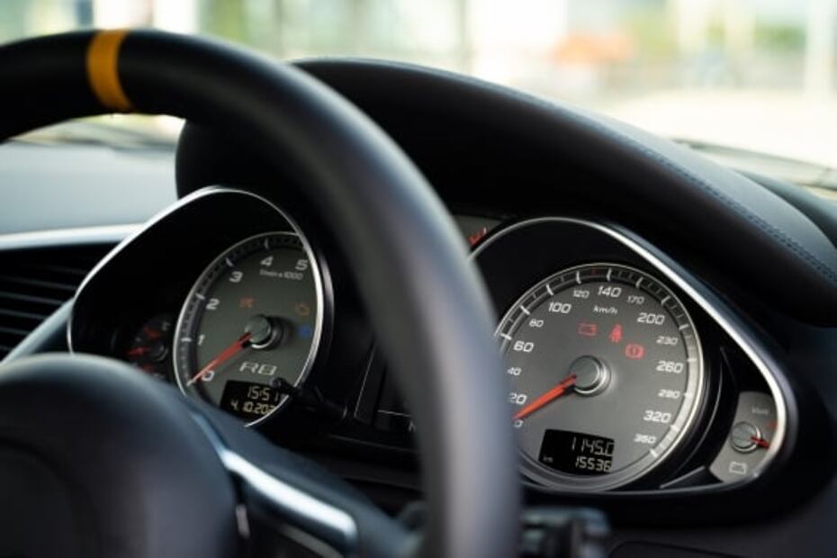 La computadora se vende a precio elevando en el mercado negro de autopartes. Foto: Freepik