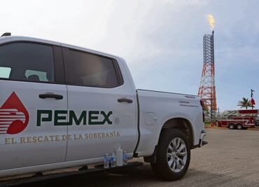 Pemex atiende dos fugas en terminal de Dos Bocas; realiza trabajos para sellar ductos y limpiar la zona