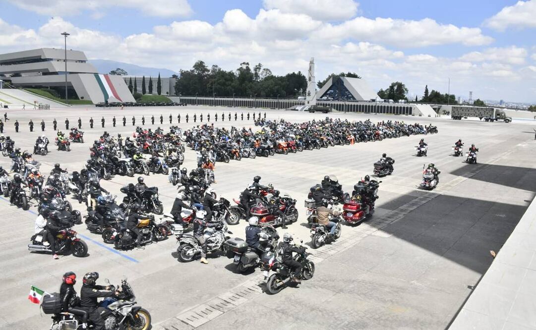 Rodada motociclista para conmemorar el bicentenario del Heroico Colegio Militar  / Foto: Especial