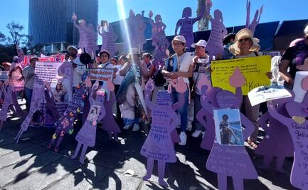 Equipo de filmación causa enojo entre las manifestantes