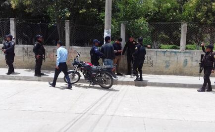 Detienen a banda de asaltantes en motocicleta en Chiapas