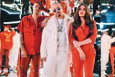 Jesse & Joy y Balvin experimentan