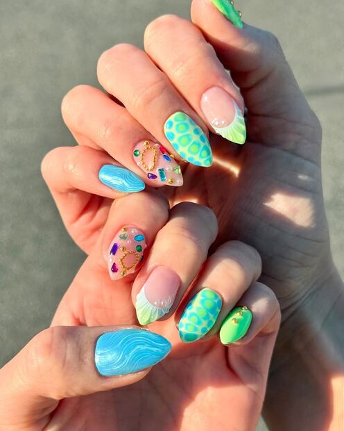 Las uñas joya están en tendencia. Foto: Especial (Instagram @nailsby.hails)