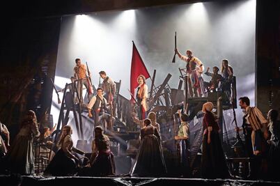 Miserables con drama, pasión y tecnología