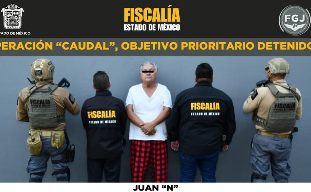Elementos de la Fiscalía General de Justicia del Estado de México detuvieron a Juan "N", identificado como líder de la "Federación Internacional de Trabajadoras y Trabajadores Asalariados de México" 
Foto: Especial.
