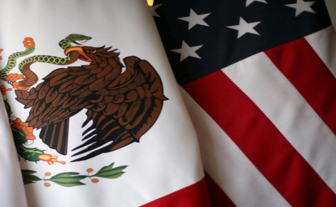 Las banderas de México y Estados Unidos durante una de las rondas de negociación del TLCAN – Foto: Edgard Garrido/REUTERS