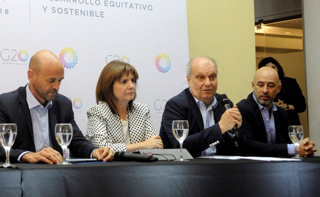 Patricia Bullrich, ministra de Seguridad aseguró que delegaciones extranjeras aportarán otros 2 mil elementos de seguridad. Foto: EFE