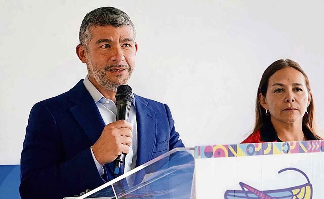 Mauricio Tabe afirmó que este jueves la CDMX iniciará la repavimentación de la lateral de Río San Joaquín. Foto: Especial