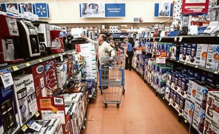 Retrocede la inversión en México durante agosto, mientras crece el consumo privado interno