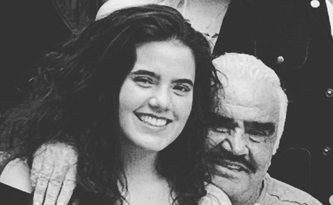 Camila y u abuelo Chente. Foto: Instagram