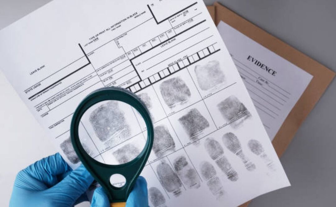 Donald Trump exige a inmigrantes indocumentados que se inscriban en un registro y proporcionen sus huellas dactilares. Foto: iStock